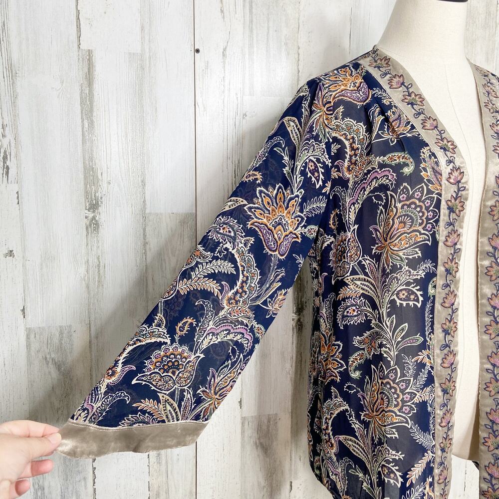 Belle by Kim Gravel Paisley Kimono Blue Velvet Floral Embroidered Boho Size S - Picture 3 of 7